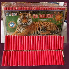 Deluxe Crackers